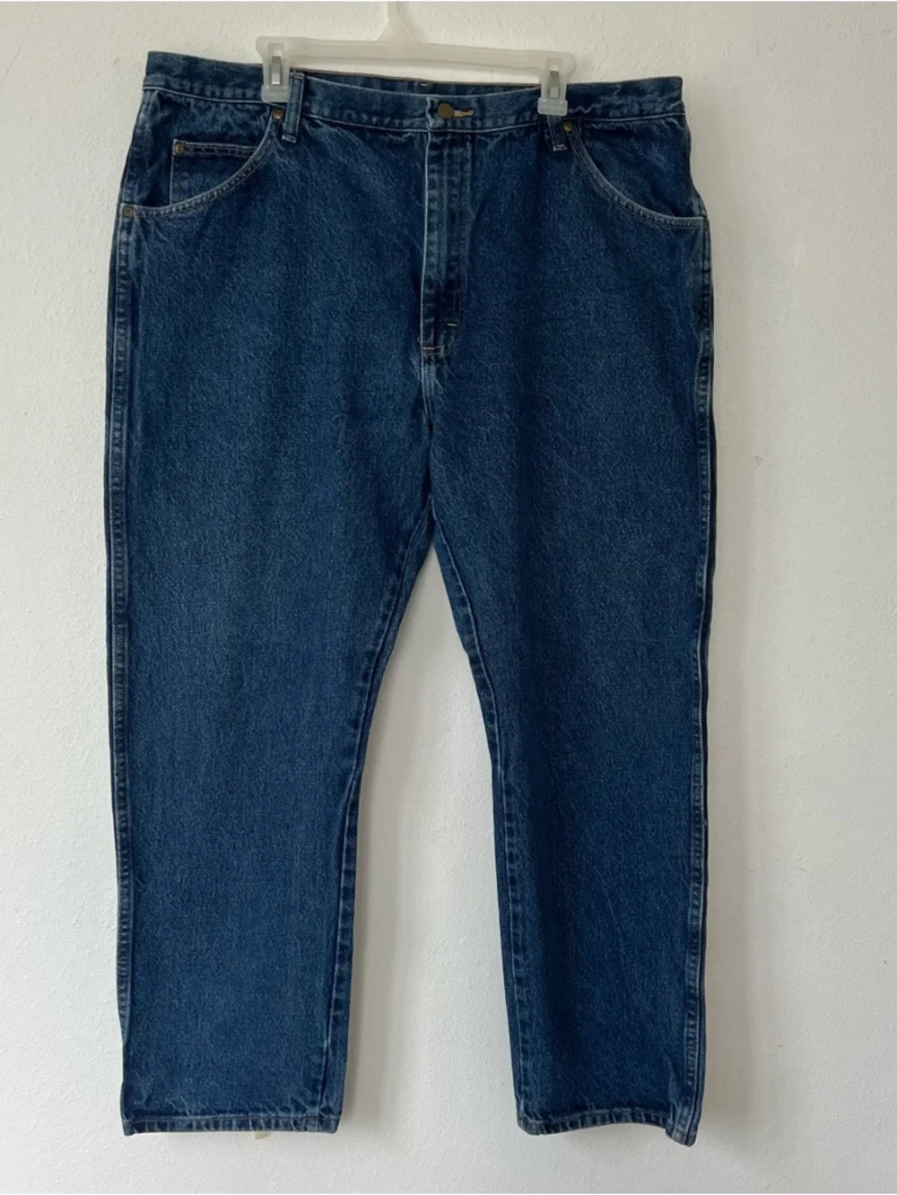 Wrangler Men's Straight-Leg Blue Jeans 5 pockets style Size 42”x30” - Picture 3 of 13